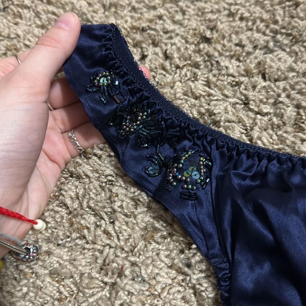 NWT Vintage 90’s 100% Silk Victoria’s Secret Panty - Picture 2 of 8